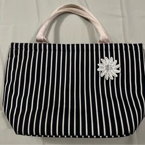 Varano lunch tote/ Black and off-white